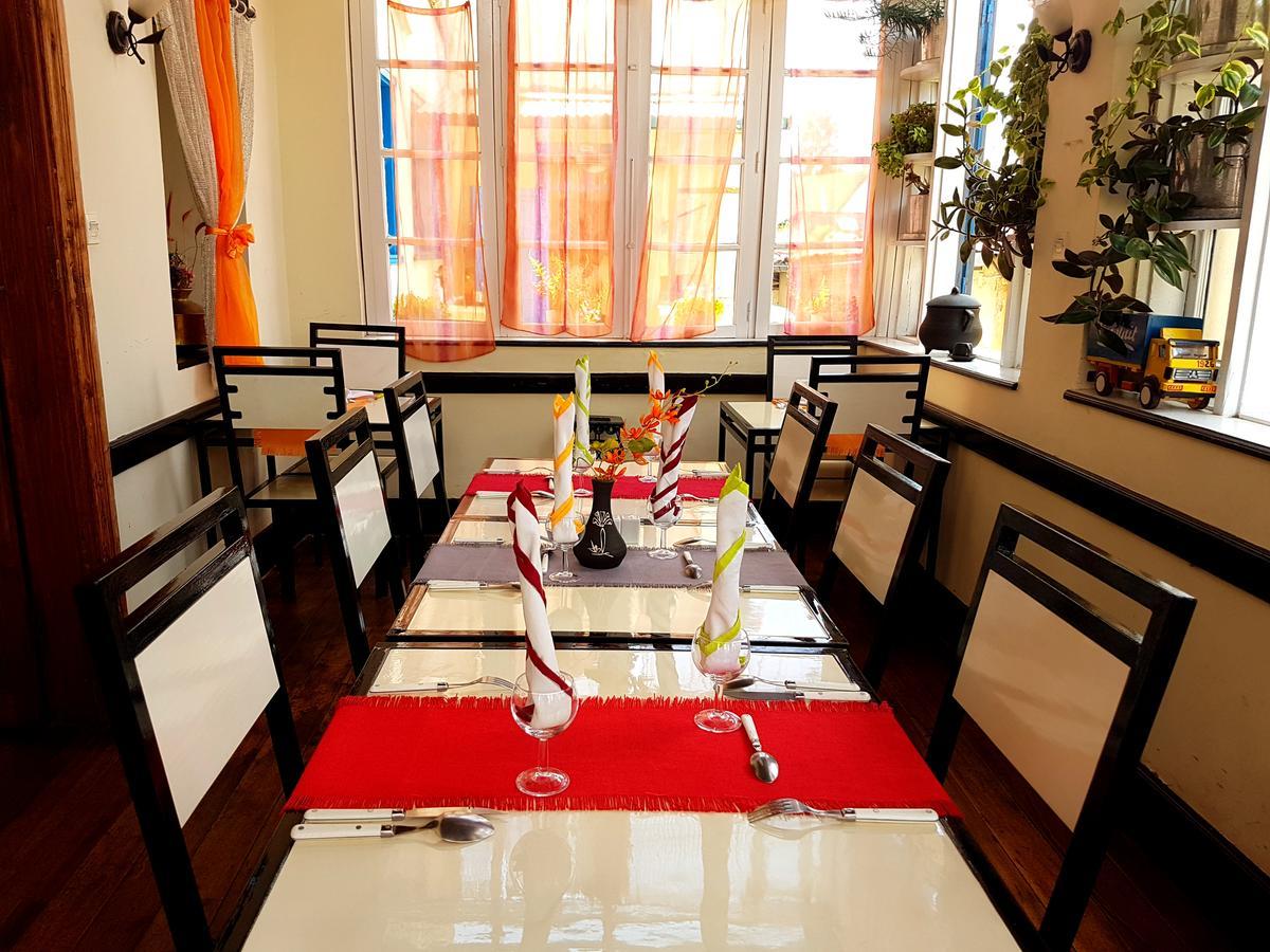 Hotel Le Trianon Antsirabe Ngoại thất bức ảnh
