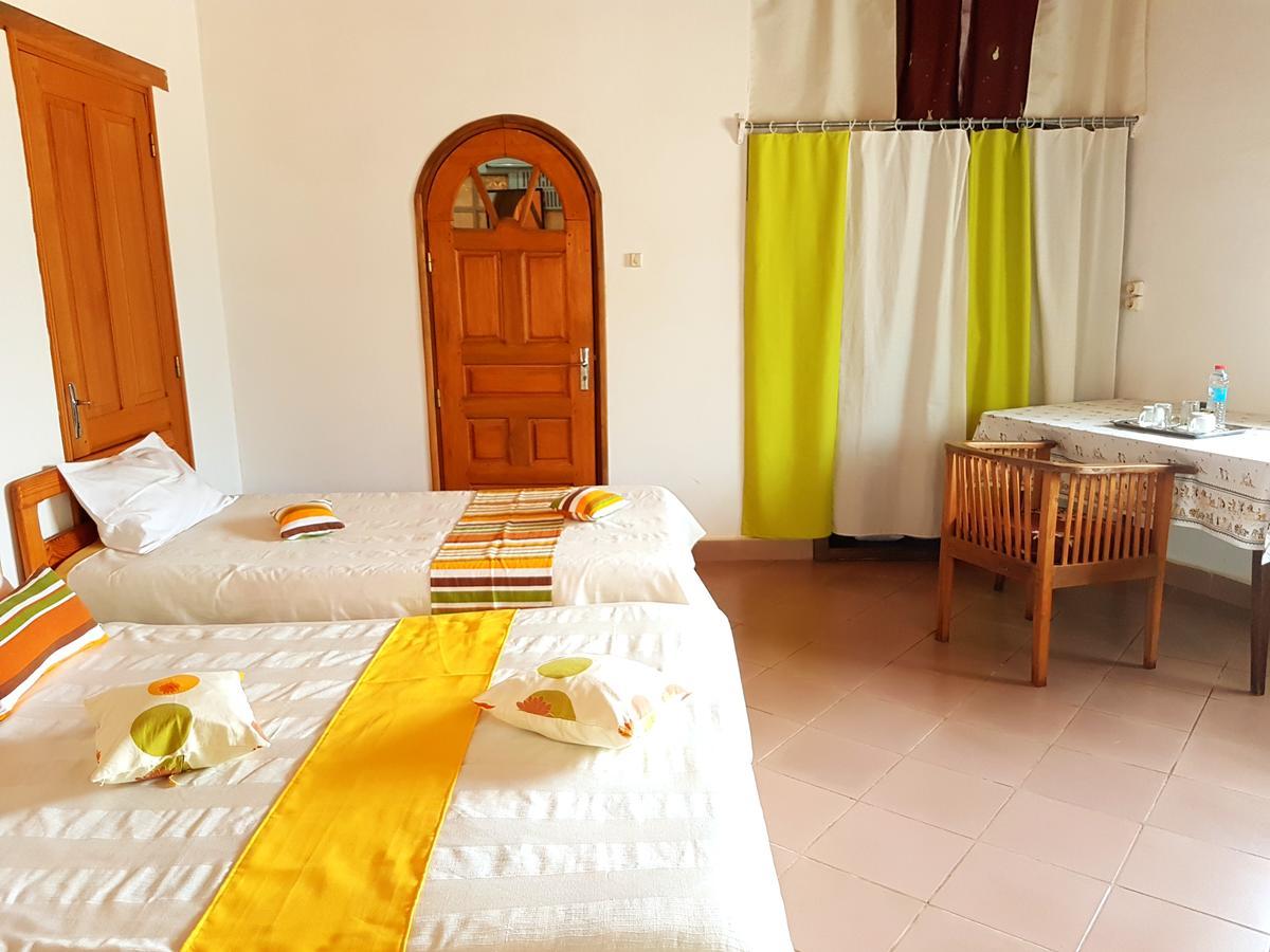 Hotel Le Trianon Antsirabe Ngoại thất bức ảnh
