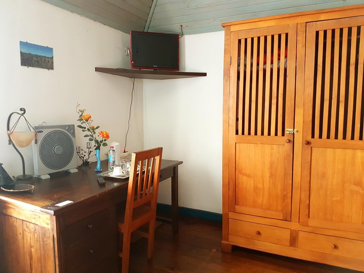Hotel Le Trianon Antsirabe Ngoại thất bức ảnh